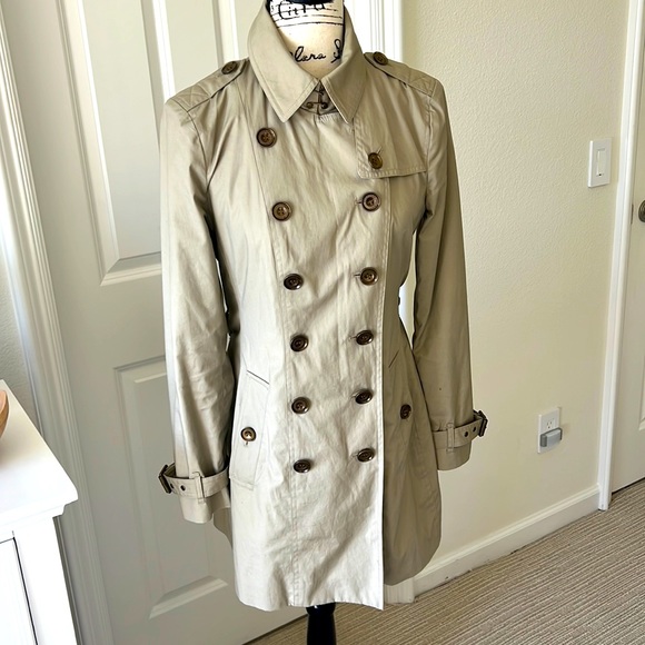Burberry trench coat with removable hood and removable internal warmth lining - Picture 1 of 16